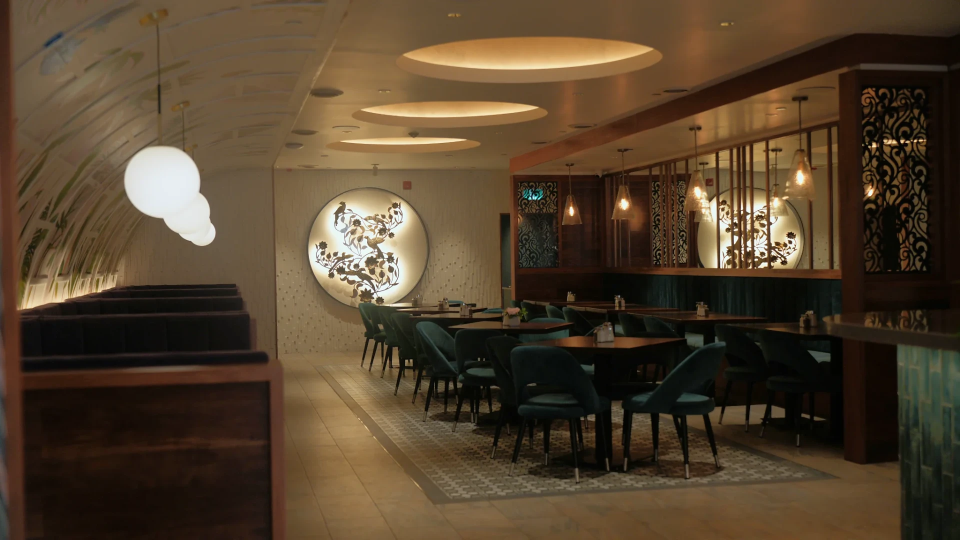 Daylight in the Solena dining room