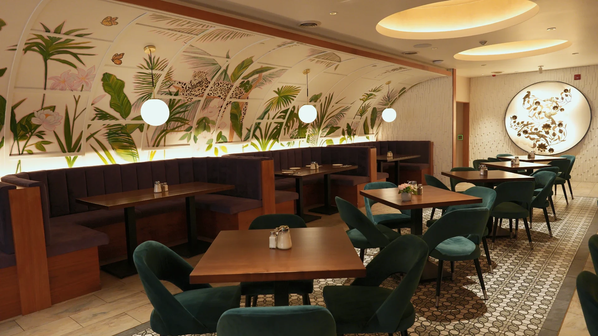 Bar detail at Solena